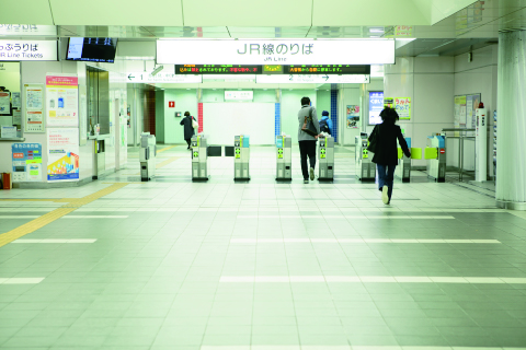 J R 中央本線「勝川駅」